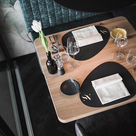 松维加尼酒店 蒂鲁罗 外观 照片
